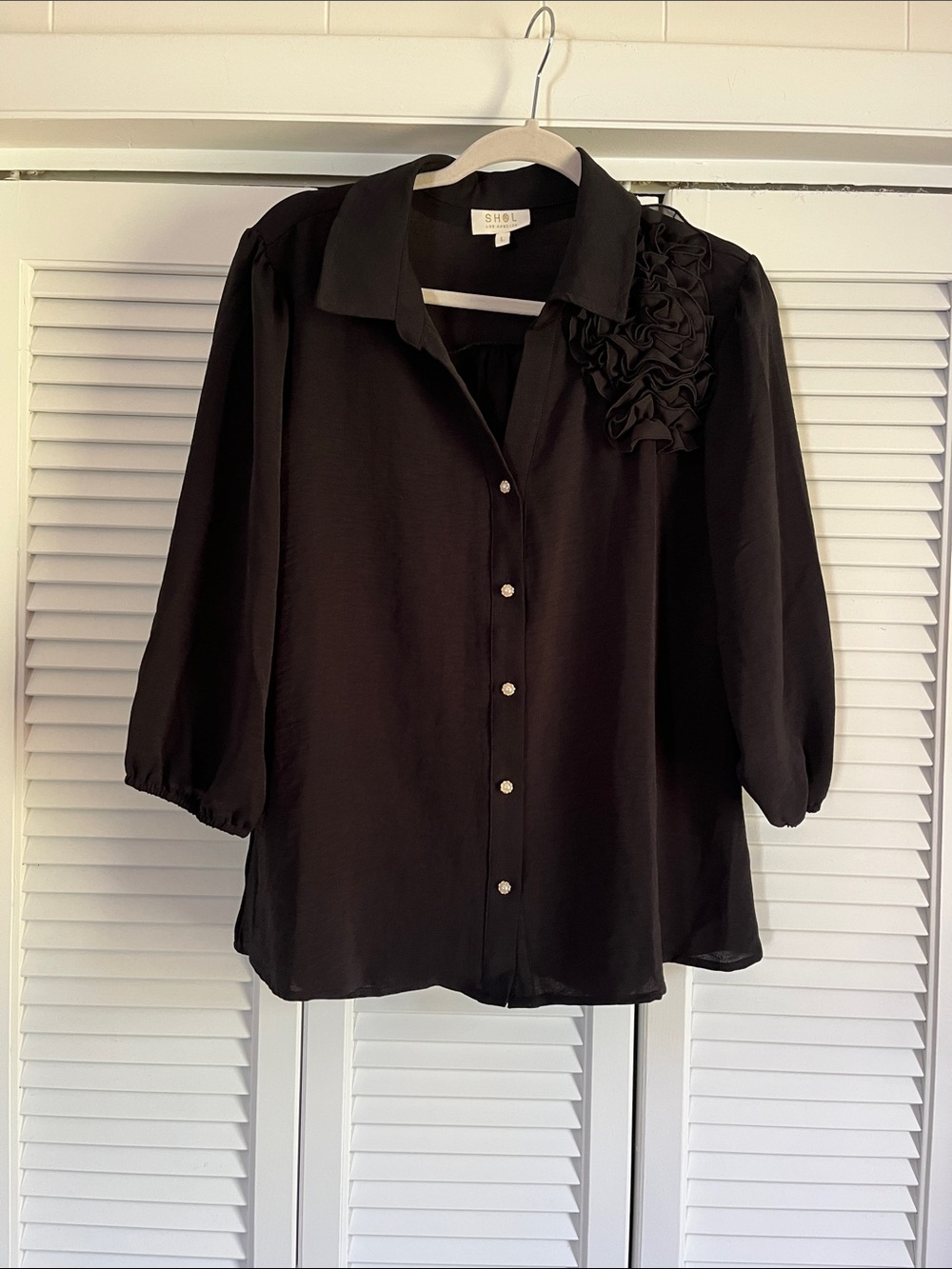 Shol Los Angeles Floral-Applique Button-Front Blouse